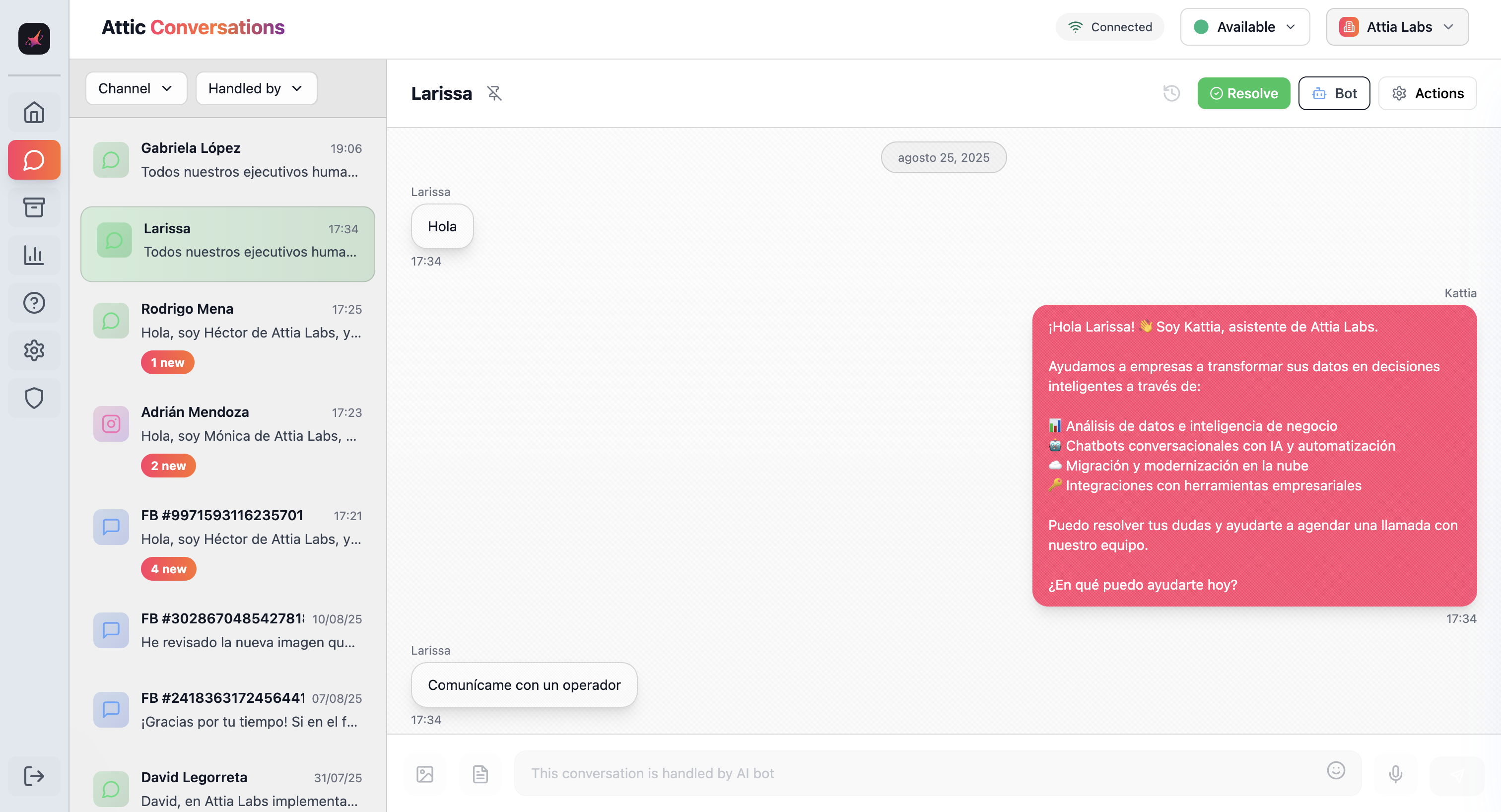 Interfaz de conversaciones de Attic